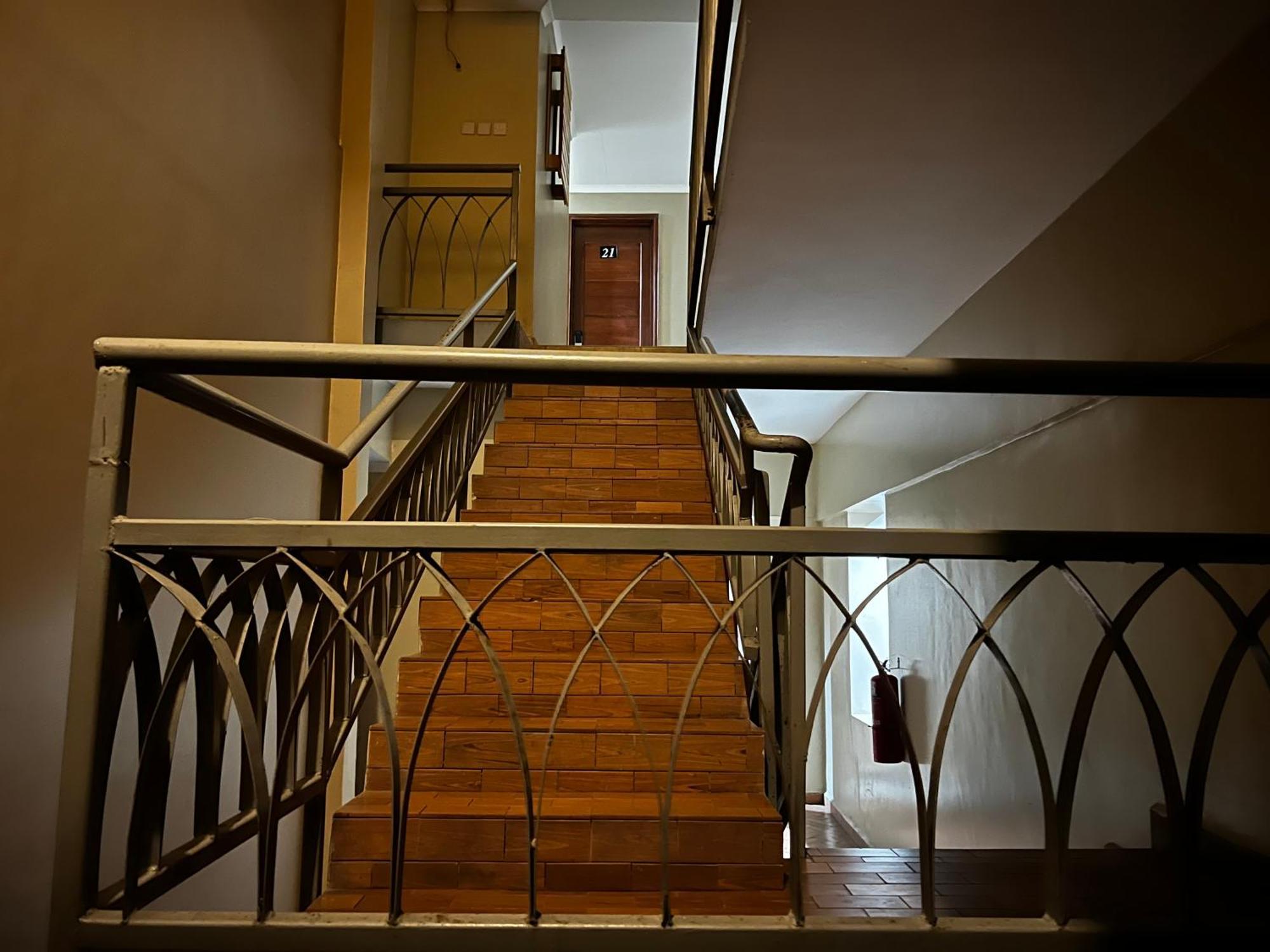 K27 Premier Backpackers Hostel ดาร์เอสซาลาม ภายนอก รูปภาพ
