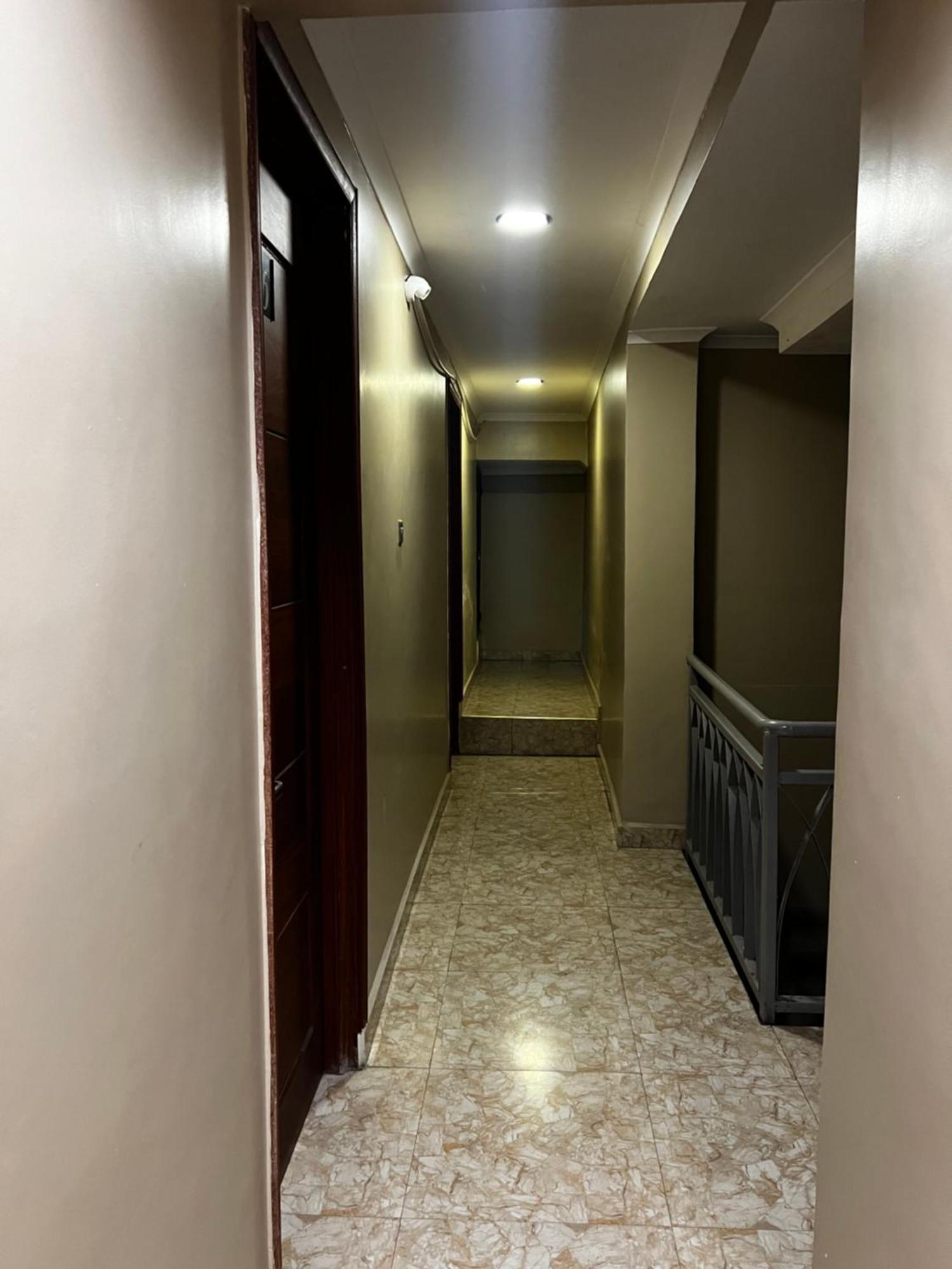 K27 Premier Backpackers Hostel ดาร์เอสซาลาม ภายนอก รูปภาพ