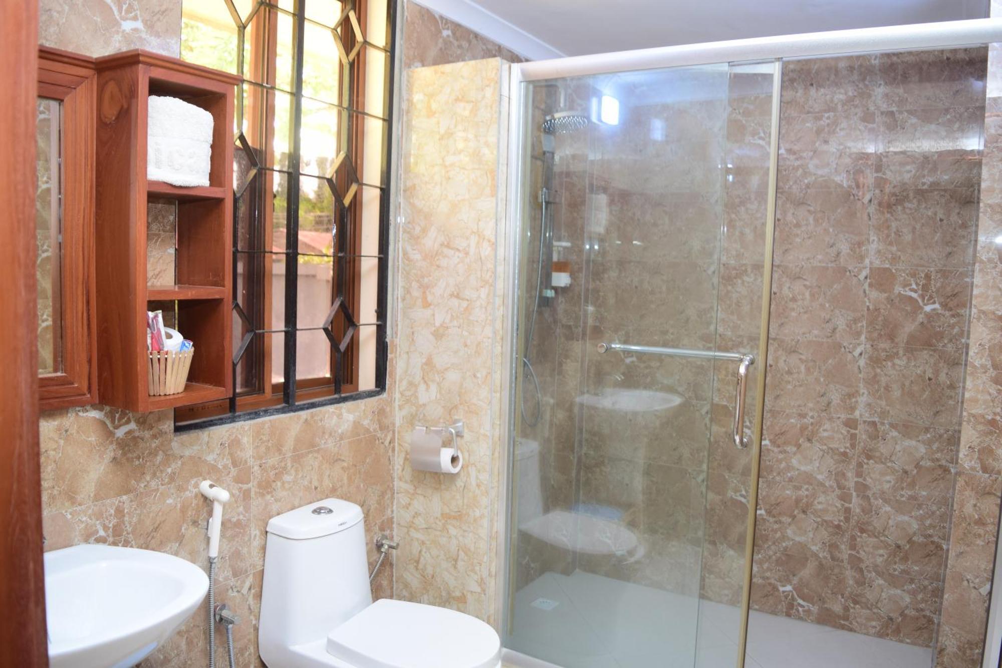 K27 Premier Backpackers Hostel ดาร์เอสซาลาม ภายนอก รูปภาพ