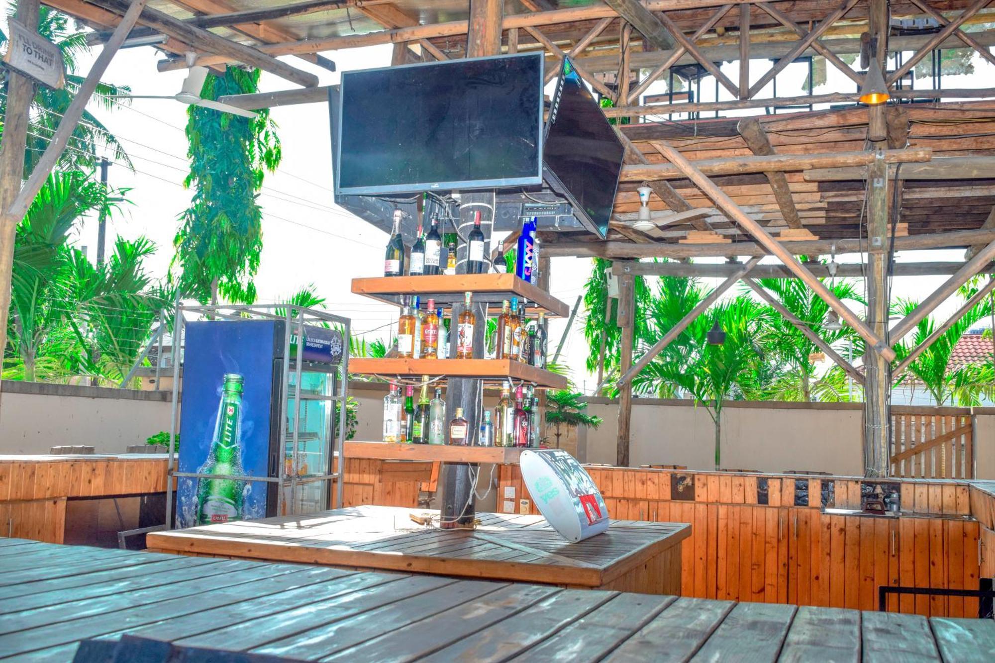 K27 Premier Backpackers Hostel ดาร์เอสซาลาม ภายนอก รูปภาพ