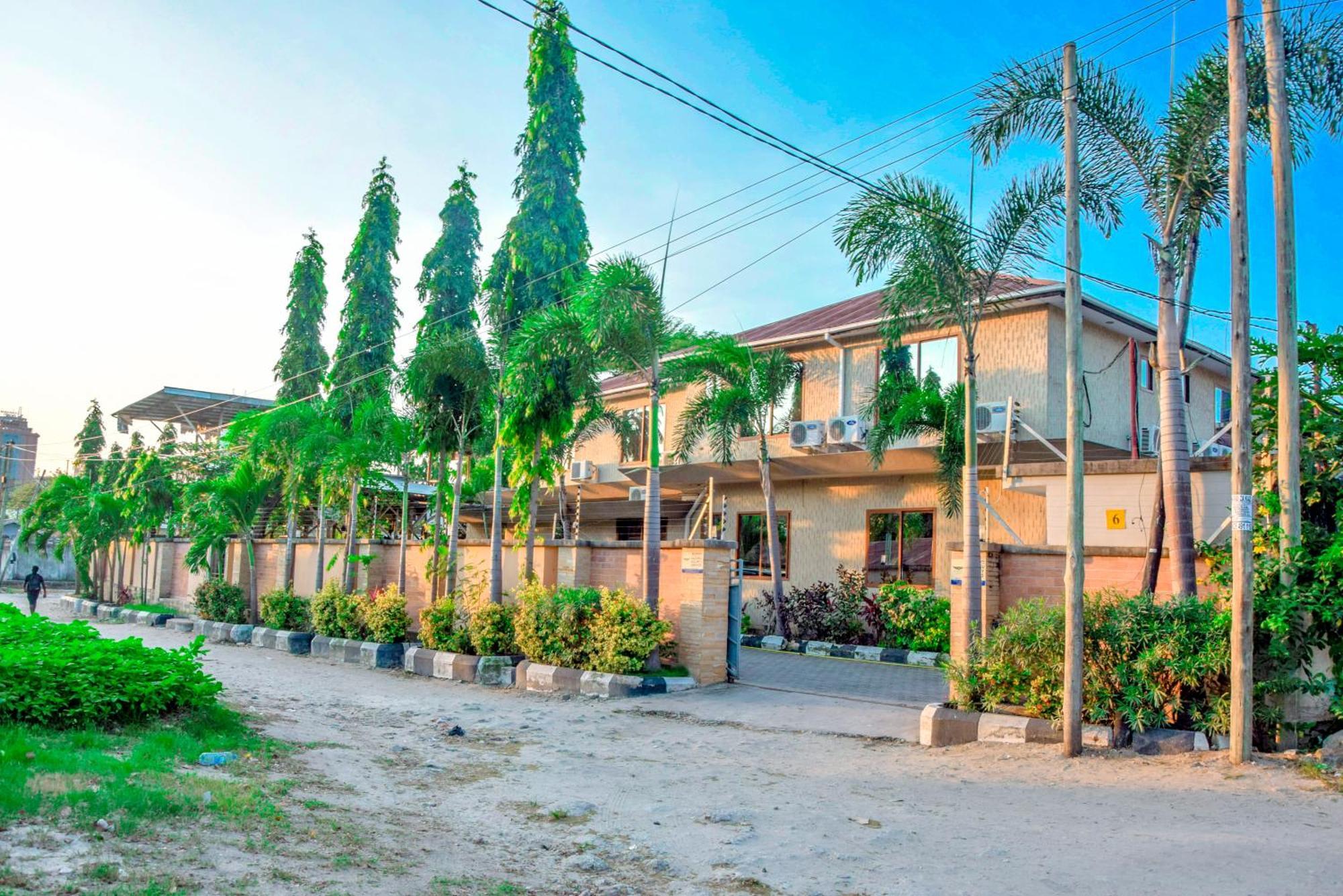 K27 Premier Backpackers Hostel ดาร์เอสซาลาม ภายนอก รูปภาพ