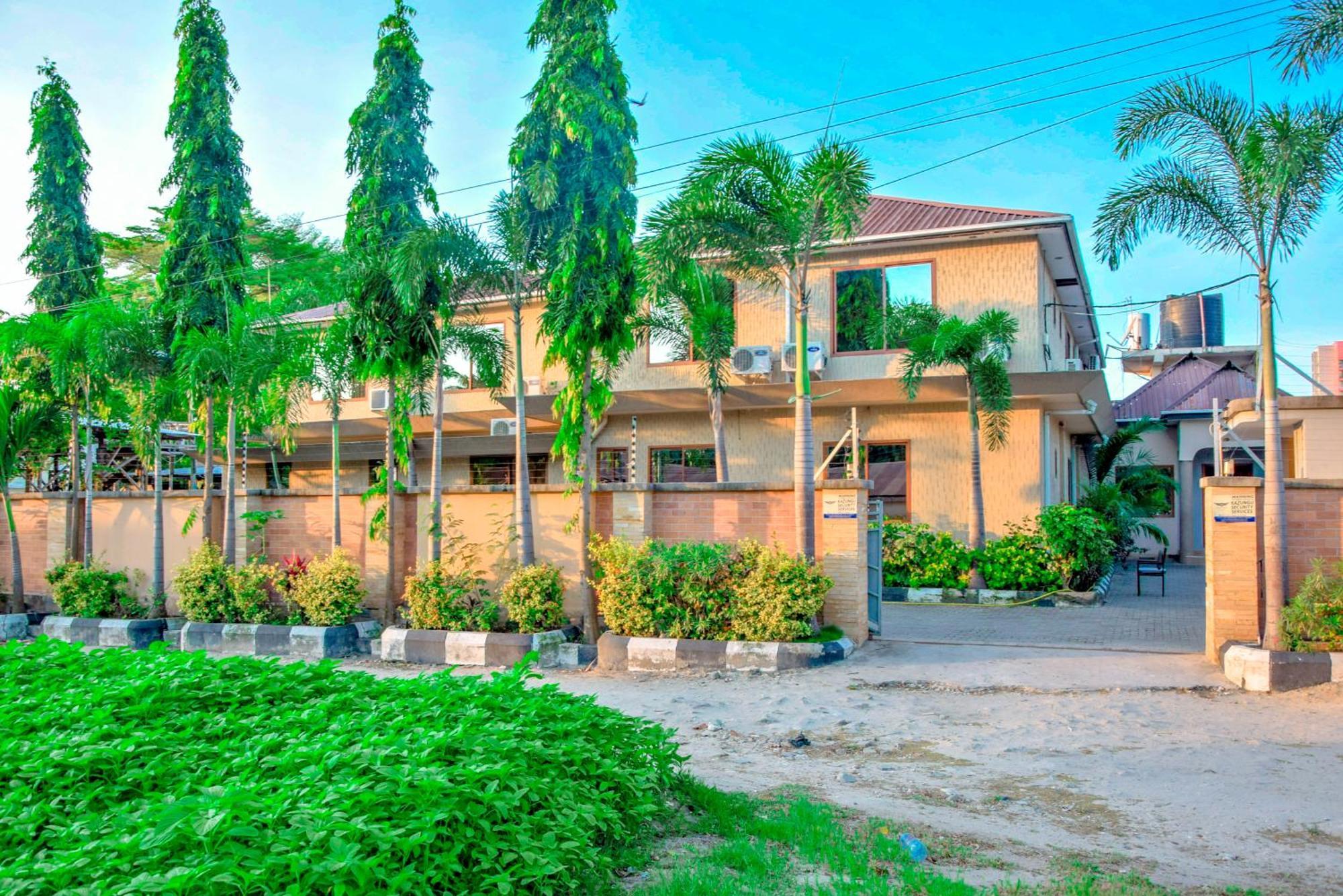 K27 Premier Backpackers Hostel ดาร์เอสซาลาม ภายนอก รูปภาพ