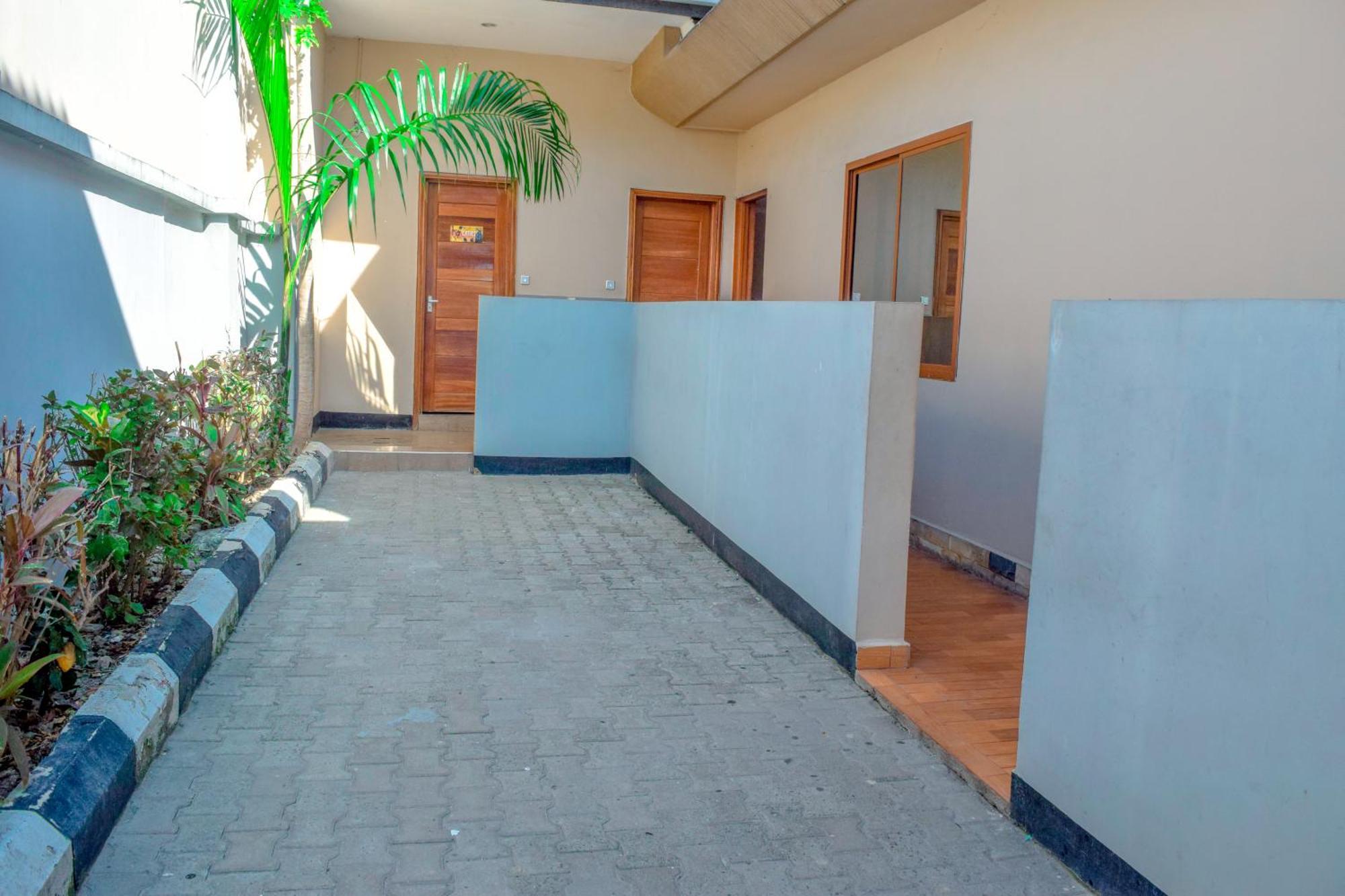 K27 Premier Backpackers Hostel ดาร์เอสซาลาม ภายนอก รูปภาพ