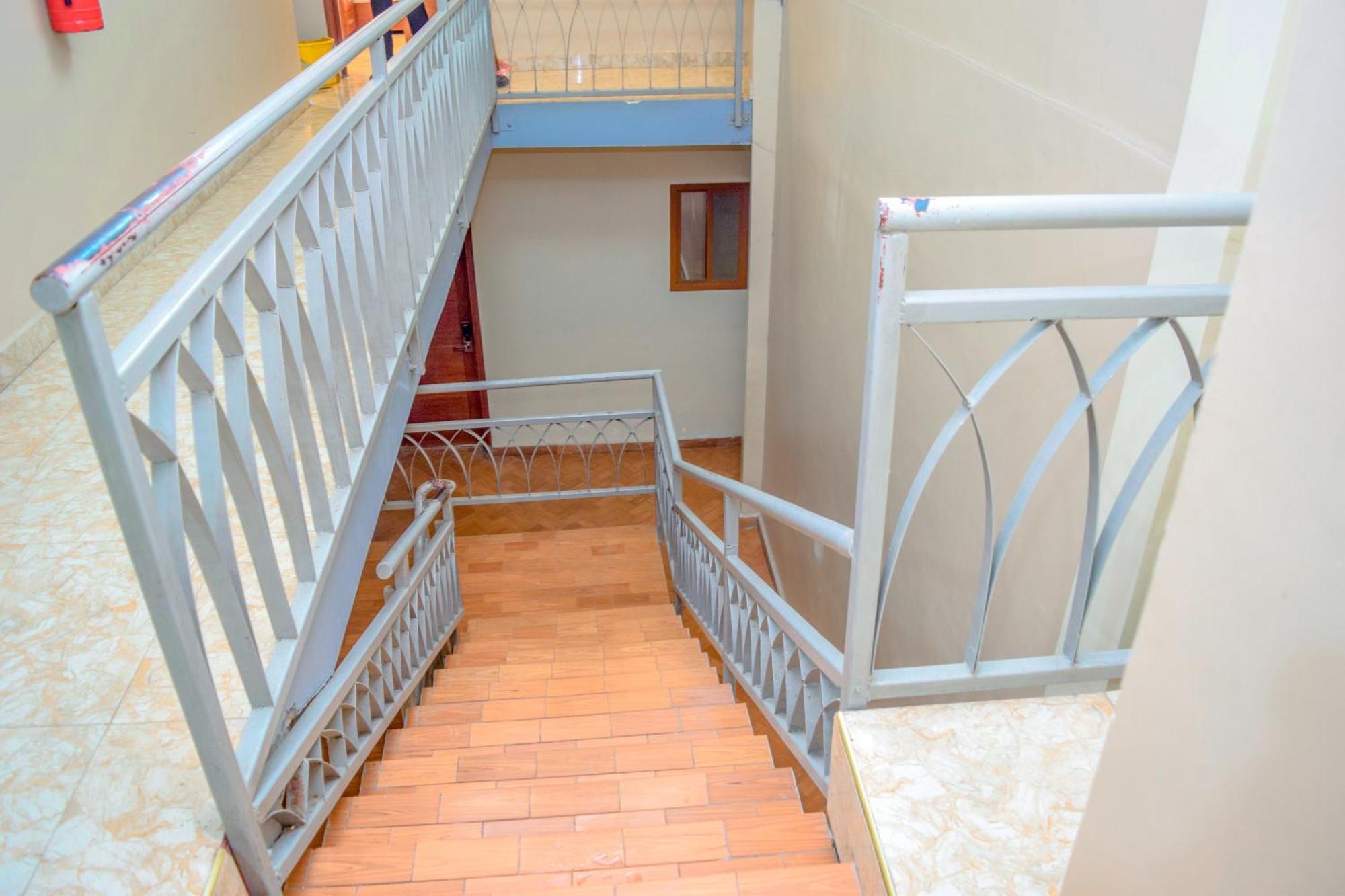 K27 Premier Backpackers Hostel ดาร์เอสซาลาม ภายนอก รูปภาพ
