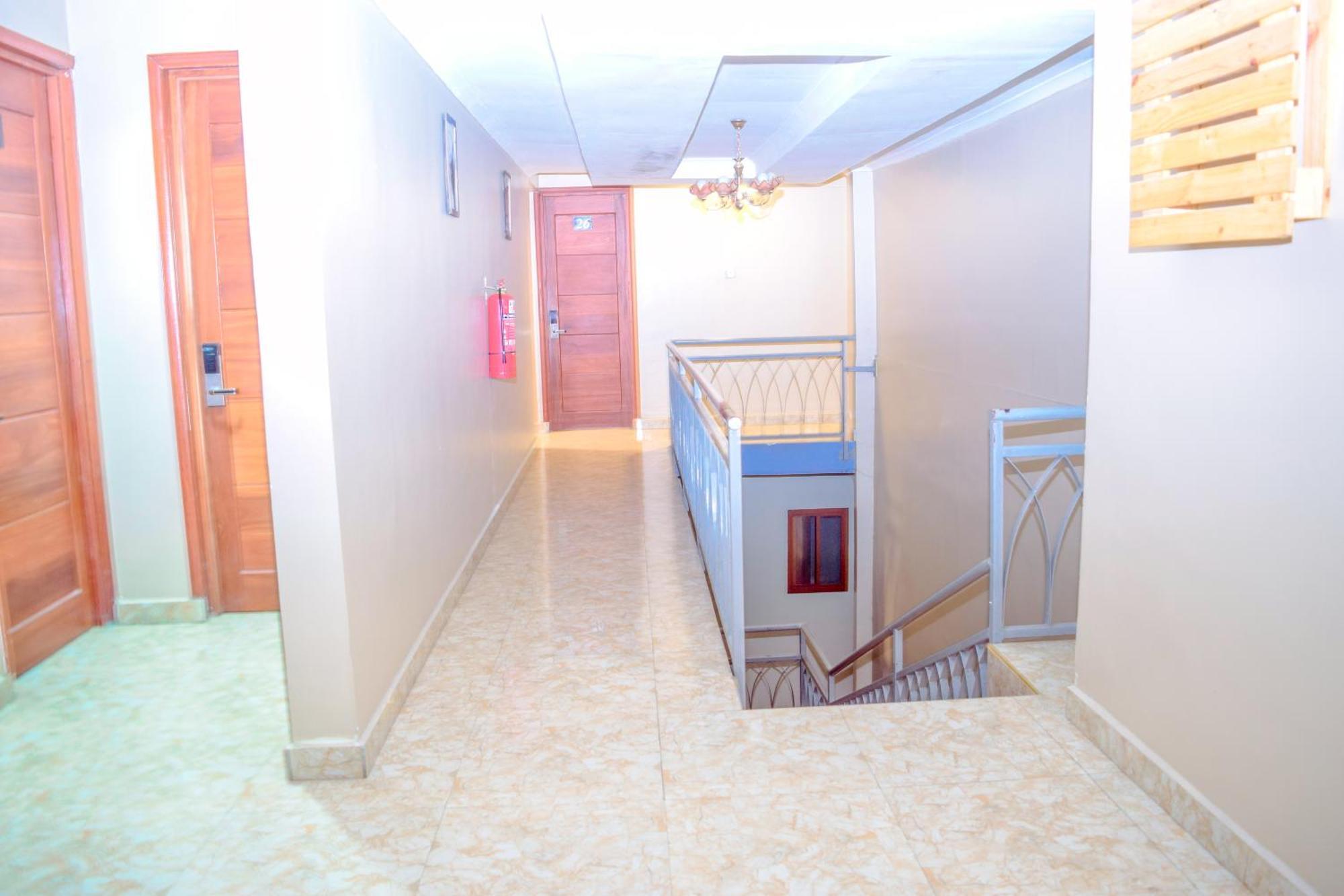 K27 Premier Backpackers Hostel ดาร์เอสซาลาม ภายนอก รูปภาพ